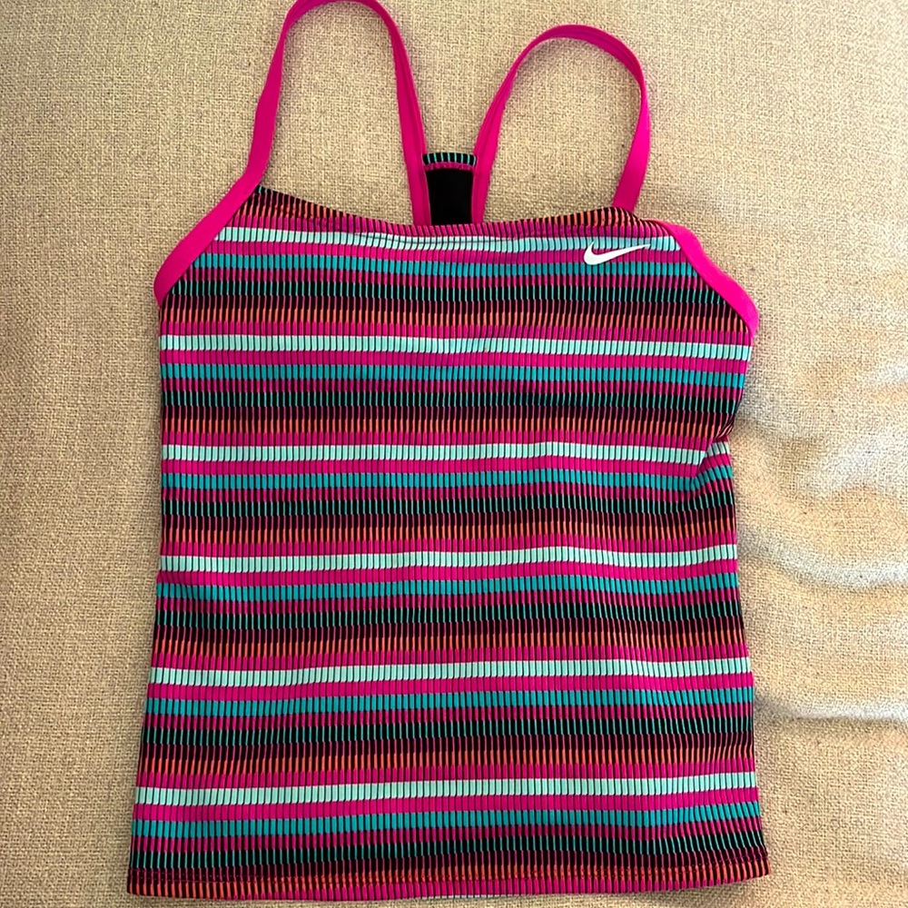 Nike workout top